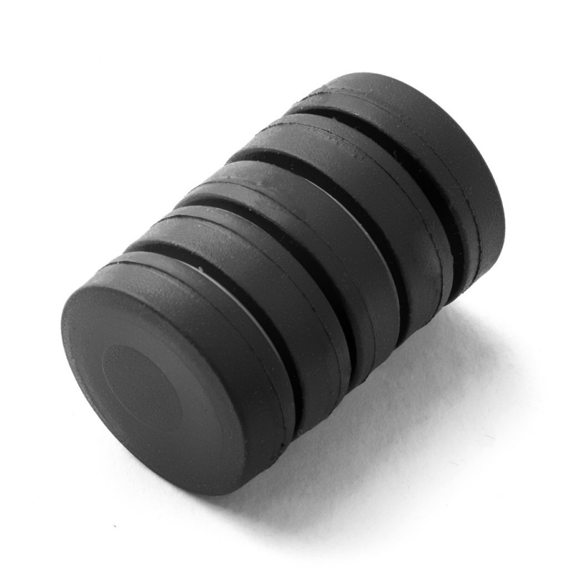 Povrchová úprava magnetů, ochranná vrstva pryž (guma).